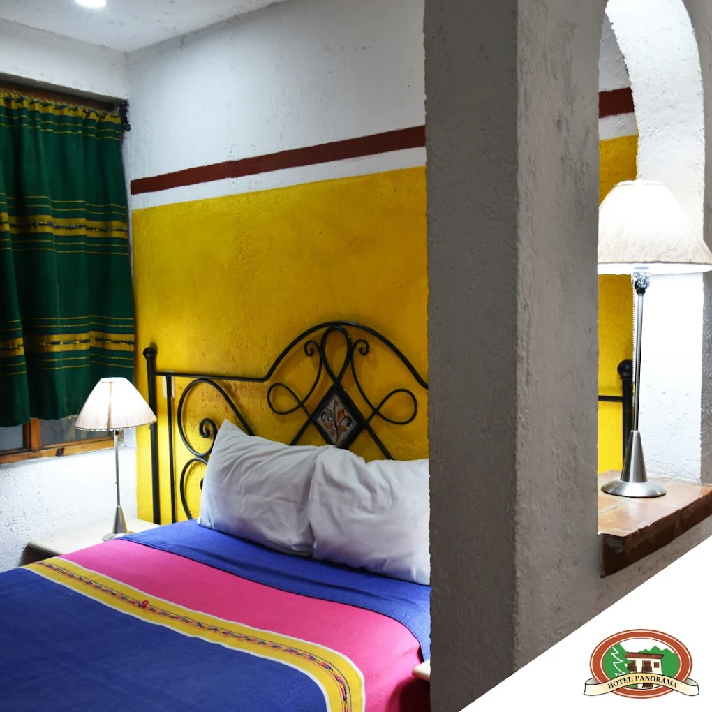 Habitación colonial con arco